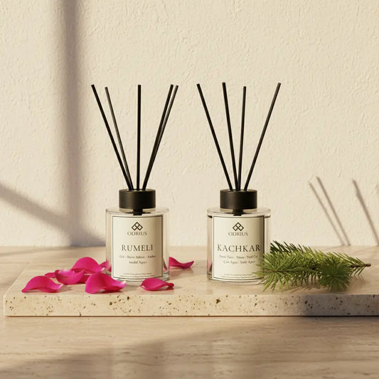 ZARİF ESİNTİ | Gül ve Çam Çubuklu Oda Kokusu Seti - Reed Diffuser Set