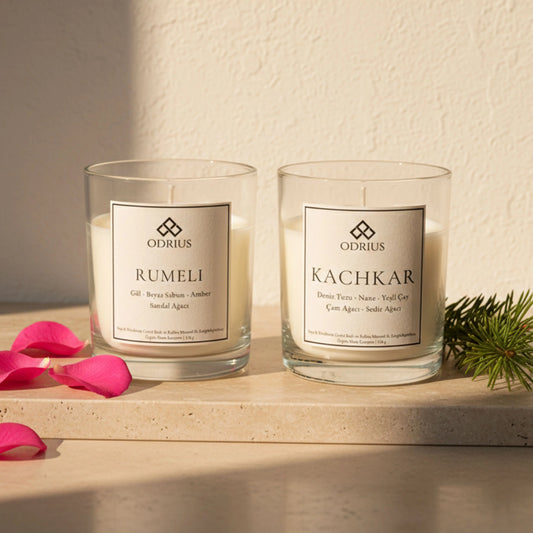 Odrius Zarif Esinti gül ve çam notalı arındırıcı ikili soya blend mum seti