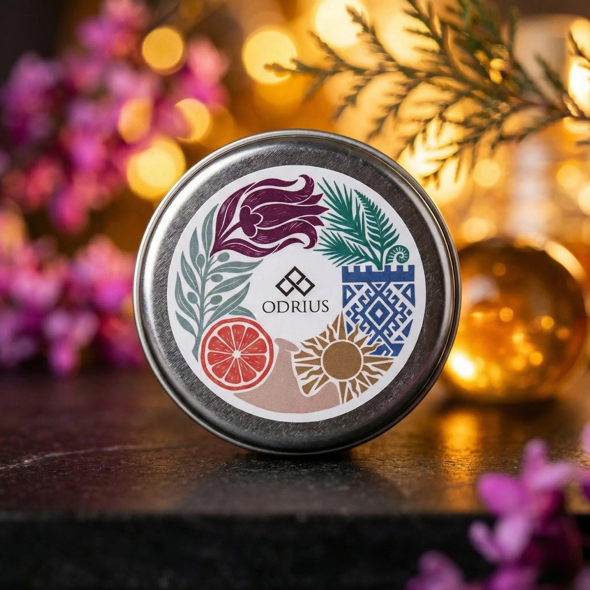 Urartu krallarının görkemli mirasından ilham alan amber ve erguvan kokulu Odrius soya blend koku barı